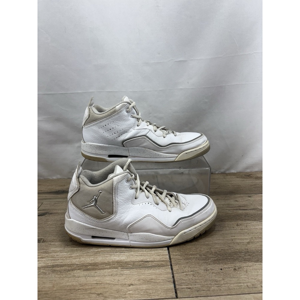 Nike Mens Air Jordan Courtside 453980-103 White Basketball Shoes Sneakers Sz 11